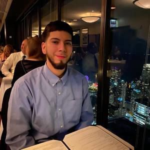 Meet your Posher, Enrique